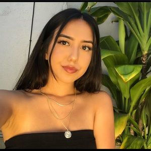 Meet your Posher, Nina